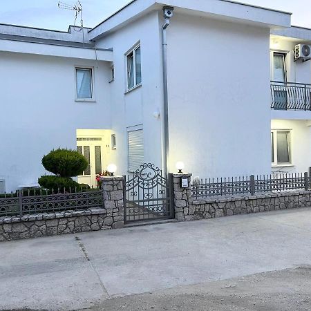 אולסינץ' Kasneci Apartments מראה חיצוני תמונה