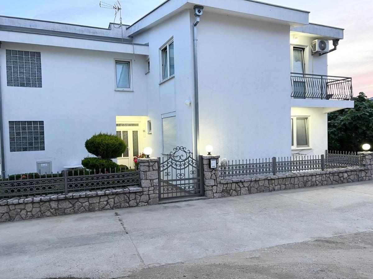 אולסינץ' Kasneci Apartments מראה חיצוני תמונה